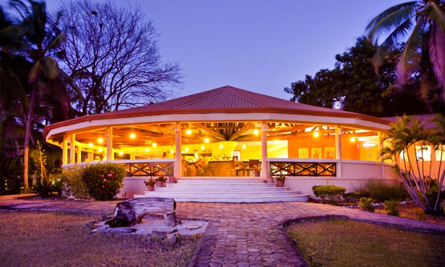 Guanacaste Beachfront Hotels - Sugar Beach Hotel