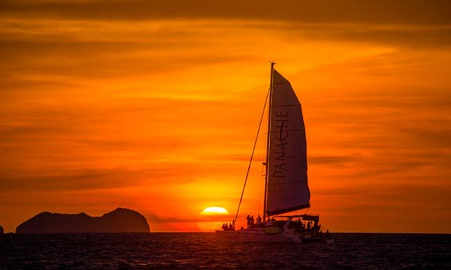 costa rica sailing - sunset ocean catamaran tour in tamarindo